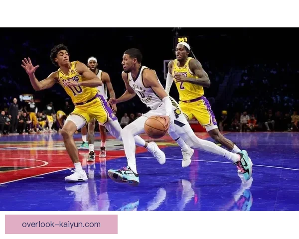 湖人队重建之路：詹姆斯与浓眉联手再创辉煌 新星加盟助力冲击总冠军