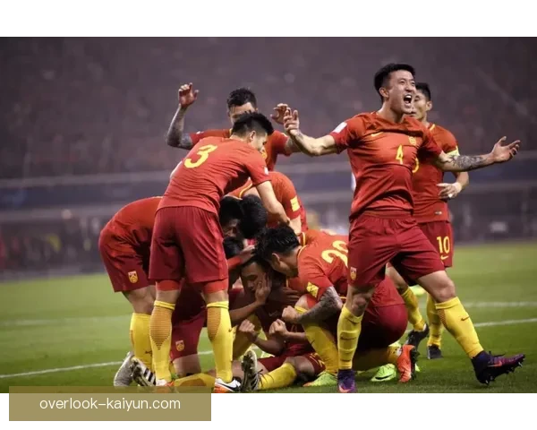 世界杯激战正酣多国球队争夺晋级名额精彩瞬间回顾